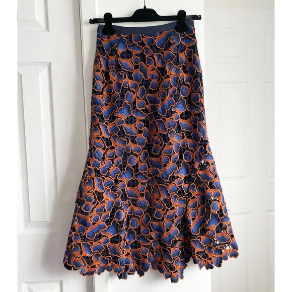 Saloni Embroidered Floral Lace Skirt, size 2. Fits like a size 0 - Picture 6 of 12